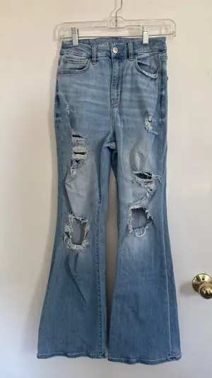 American Eagle Jeans thumbnail 1