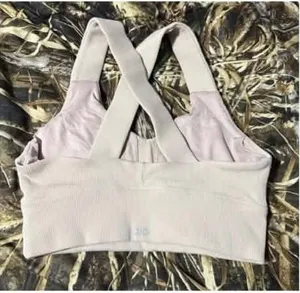 Alo sports bra thumbnail 1