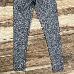 Pink Victoria’s Secret gray ultimate yoga leggings thumbnail 7
