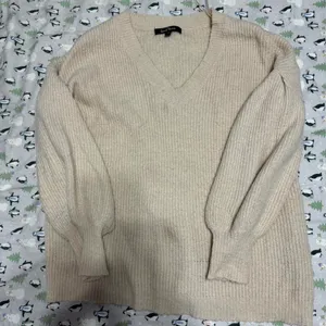Cream V-Neck Slouchy Sweater thumbnail 2