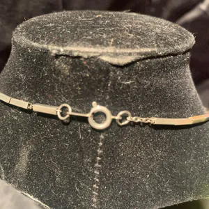 Small silver tone collar necklace thumbnail 3