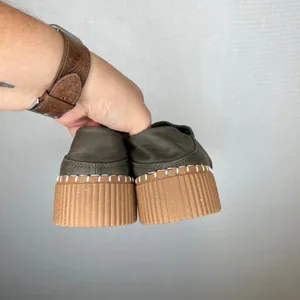 Dearfoams Womens Olive Green Knit Slip On Comfort Shoes Ribbed Gum Sole Size 8 thumbnail 4