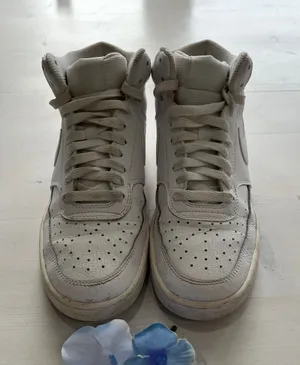 Nike Court Vision Mid‎ Top Sneakers Classic Style White Shoes Size US 8 thumbnail 1