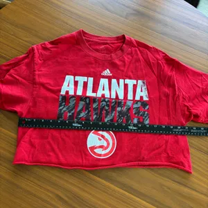Adidas Atlanta Hawks Red Cropped Short Sleeve‎ T-Shirt Raw Hem 100% Cotton Large thumbnail 5