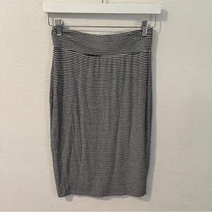 Athleta Black and White Striped‎ Stretch Knit Pencil Skirt Size S thumbnail 5