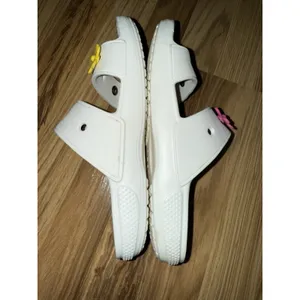 Crocs‎ Classic Unisex White Sandals Women's 8 Men's 6 Flower Multicolor thumbnail 6