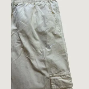 Nike Sportswear Essential High-Waisted Woven Cargo Pants Sail Cream Medium thumbnail 6