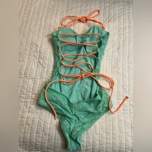 Victoria’s Secret crochet one piece NWOT thumbnail 3