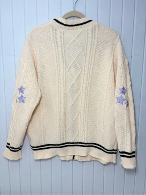 Taylor Swift‎ Cream Cable Knit Cardigan with Lavender Star Sleeves size M thumbnail 5