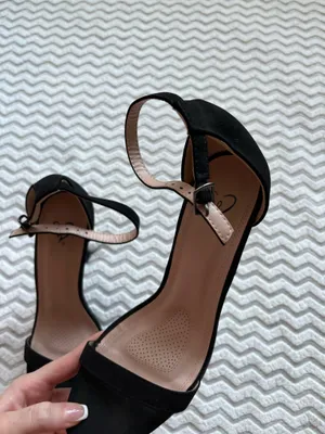 Black windsor high heels  thumbnail 4