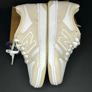 NWT New Balance 480 Beige Cream White Leather Sneakers Mens 7.5 Womens 9 No Box thumbnail 4