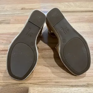 Gold Wedge Sandals thumbnail 8