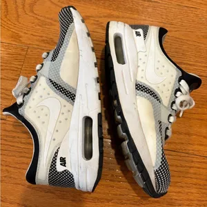 Nike Air Max Zero Essential “Oreo” Sneakers | US 4Y / Women’s 5.5 thumbnail 1