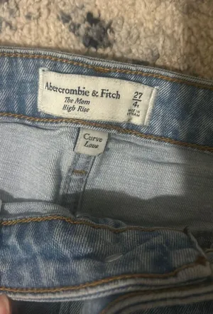 Curve Love High Rise Mom Jean thumbnail 3