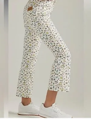 NWT Wrangler Life's Lemons High Rise Kick Flare Wrocks 672 Jeans thumbnail 5