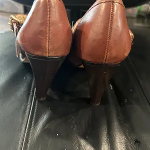 Michael Kors Brown Leather Heels thumbnail 5