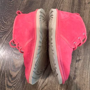 Pink/orange Ugg slippers thumbnail 3