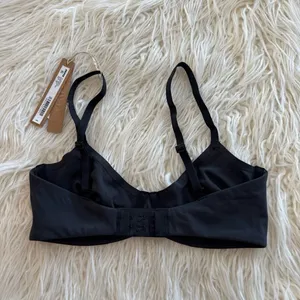 Skims Fits Everybody Unlined Demi Bra Onyx Size 32C thumbnail 5