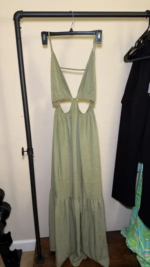 VICI Maxi Dress Cut-Out thumbnail 2