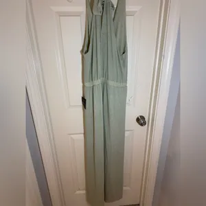 NWT‎ LuLus Sunny Day Perfection Sage Green Tie-Back Maxi Dress, M! thumbnail 8