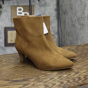 NWT Universal Thread Womens Frances Ankle Boots 88744366 Brown 8M thumbnail 2