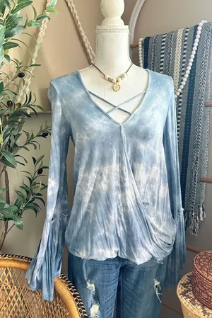 American Eagle Soft & Sexy Tie Dye Boho Top Crisscross Front Bell Sleeve S thumbnail 1