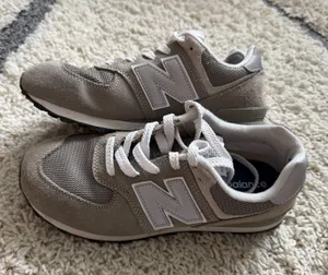 New Balance 574 women’s sneakers 6 evergreen thumbnail 2
