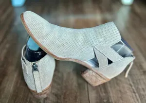 Dolce Vita Tan Heeled Ankle Booties - Size 8 Women’s thumbnail 5