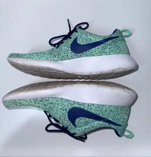 Nike Roshe Run ID Custom Sneakers Specked Seafoam Green Navy Athletic thumbnail 6