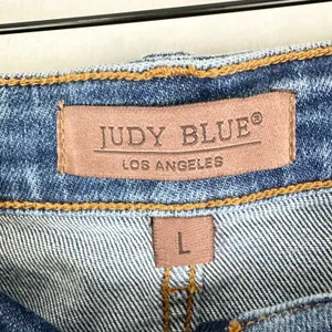 Judy Blue High Rise Denim Shorts Size Large Cutoff Medium Wash Stretch 5.5" thumbnail 5