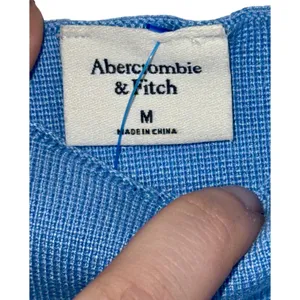 NEW Abercrombie & Fitch Blue Knit Cropped Crop Top Tank Top Womens Size Medium M thumbnail 3