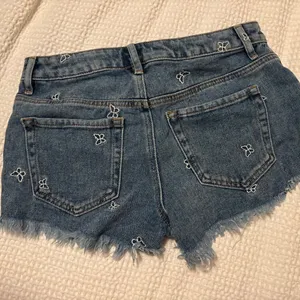 Pacsun Butterfly Print Festival shorts thumbnail 2