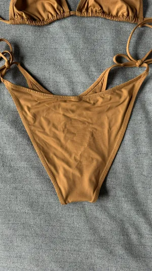 SKIMS Bikini Set  S thumbnail 8