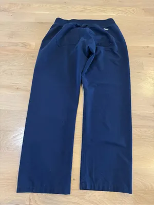 Figs Livingston Straight-Leg Scrub Pant navy blue size medium petite thumbnail 8