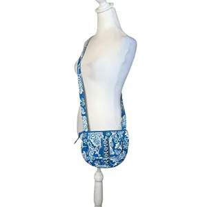 Vera Bradley Lizzy Crossbody Shoulder Bag Blue Lagoon Retired‎ Quilted thumbnail 2