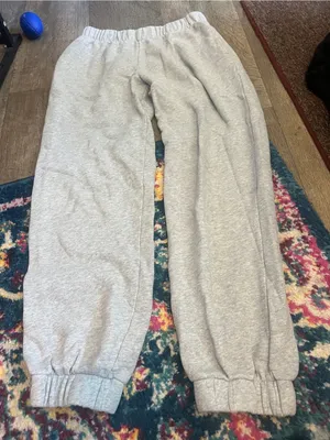 Brandy Melville John galt grey sweatpants thumbnail 7