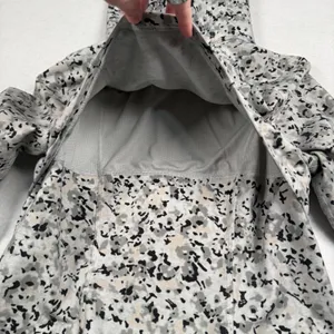 Lululemon After Asana Hoodie Not So Petite‎ Fleur Silver Spoon Womens 8 Gray thumbnail 7