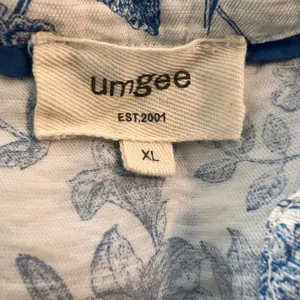 Umgee Blue White Floral Tiered Maxi Dress XL Ruffle Sleeve V-Neck Boho thumbnail 4