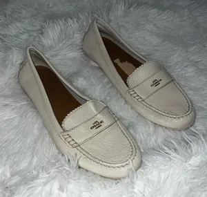 Coach Women's Cream Leather Loafers size Women’s US 9.5 Work Shoe thumbnail 1