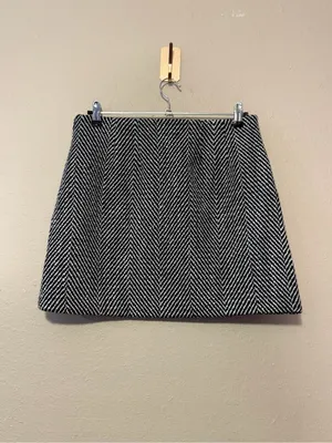 LOFT Wool Blend Herringbone mini skirt Size 8 NWT thumbnail 4