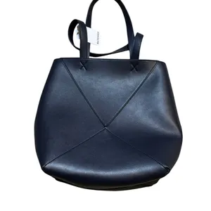✨ Walter Baker x‎ CURATEUR Kate Tote Bag Navy Blue NWT ✨ thumbnail 4