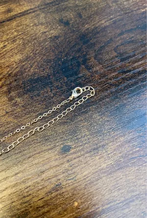 Arrow Necklace Gold thumbnail 4