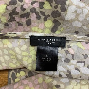 Ann‎ Taylor Blouse Womens Small Floral Tie-Waist Lightweight Short Sleeve Top thumbnail 5