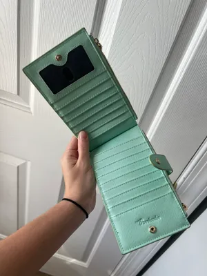 wallet thumbnail 2