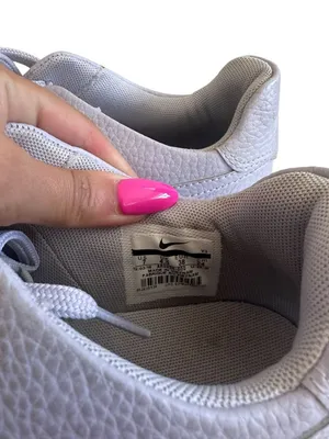 NIKE Women’s Lavender Leather Air Force 1 Sneakers Size 7 thumbnail 6