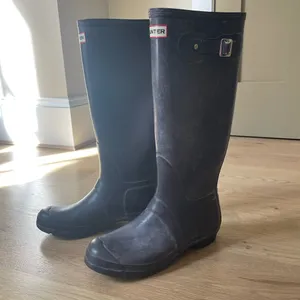 Hunter Original Tall Rain Boots (Dark Purple, Size 10) thumbnail 5