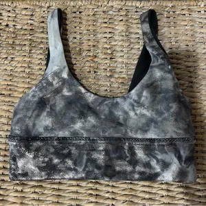 Lululemon Align Bra Shine Size 6 A/B Cup lw2dnqs Shiny‎ Light Coverage thumbnail 4
