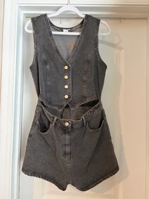 Le Lis V Neck Sleeveless Denim Romper thumbnail 7