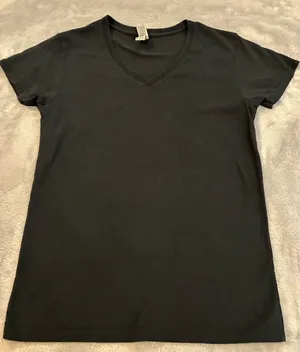 Gildan Heavy Cotton Classic Black V-Neck Short Sleeve Women's Tee Size Medium thumbnail 1