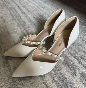 Heels Size 9 thumbnail 1